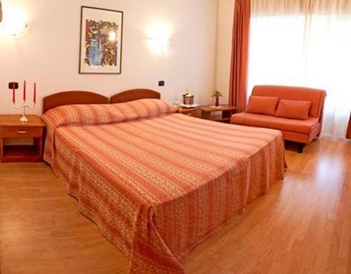 Hotel Makin Novigrad  Luaran gambar