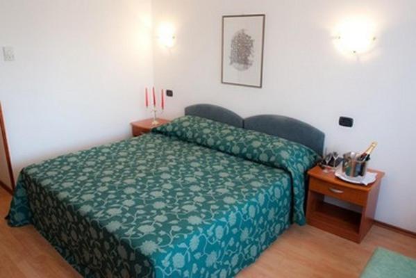 Hotel Makin Novigrad  Luaran gambar